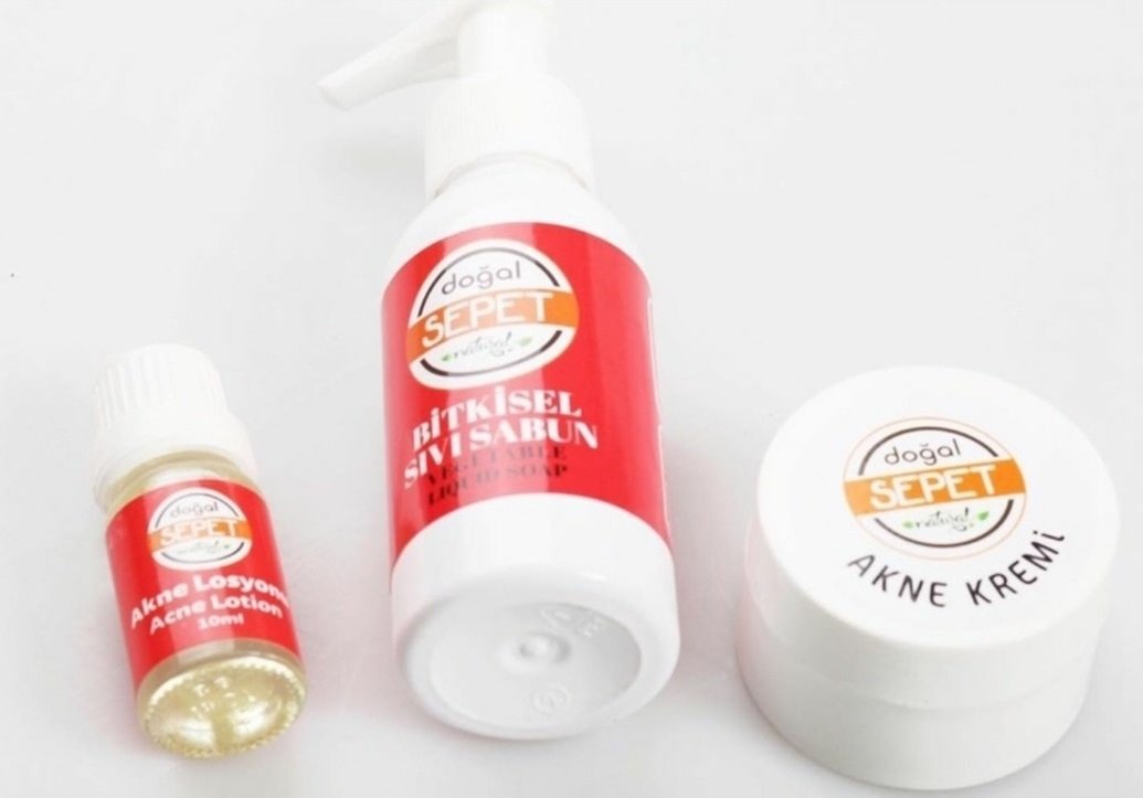 Doğal%20Sepet%20Propolis%20Ve%20Çay%20Ağaçlı%20Sivilce%20Seti